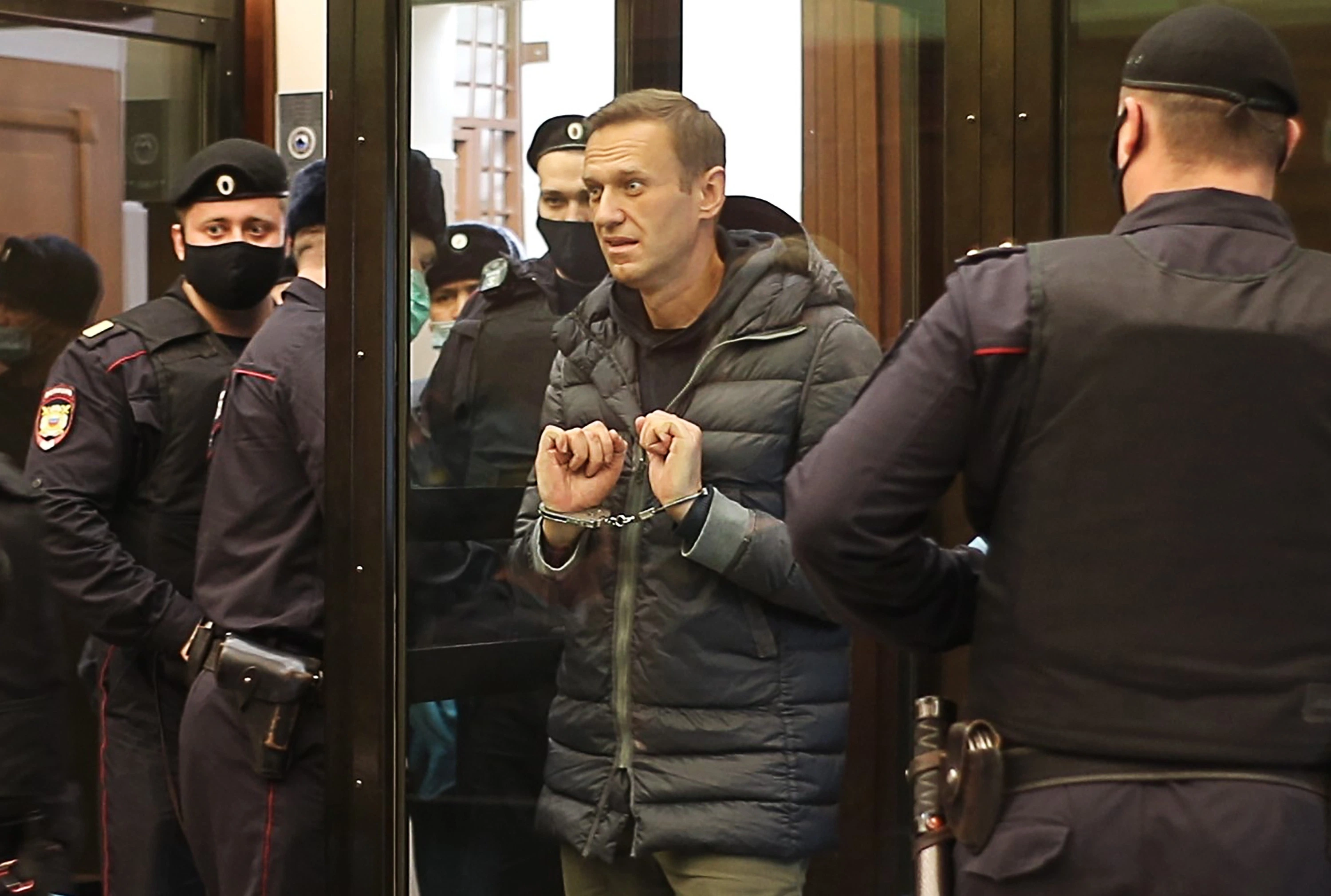 Суд назначил реальный срок Алексею Навальному