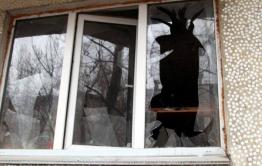 Молодой читинец украл из квартиры своего соседа 15 рулонов обоев, продукты и технику