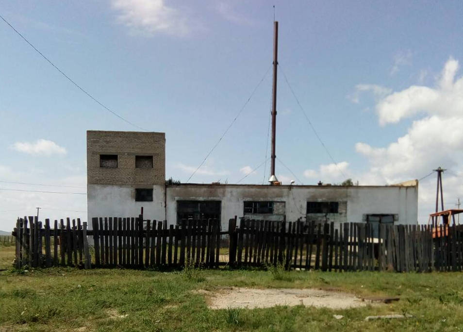 Губернатору, министрам и депутатам