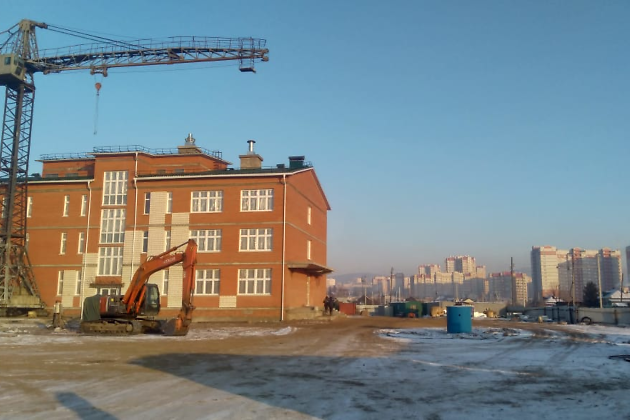 Из-за нехватки специалистов из КНР продлен срок ввода в эксплуатацию школы в Чите