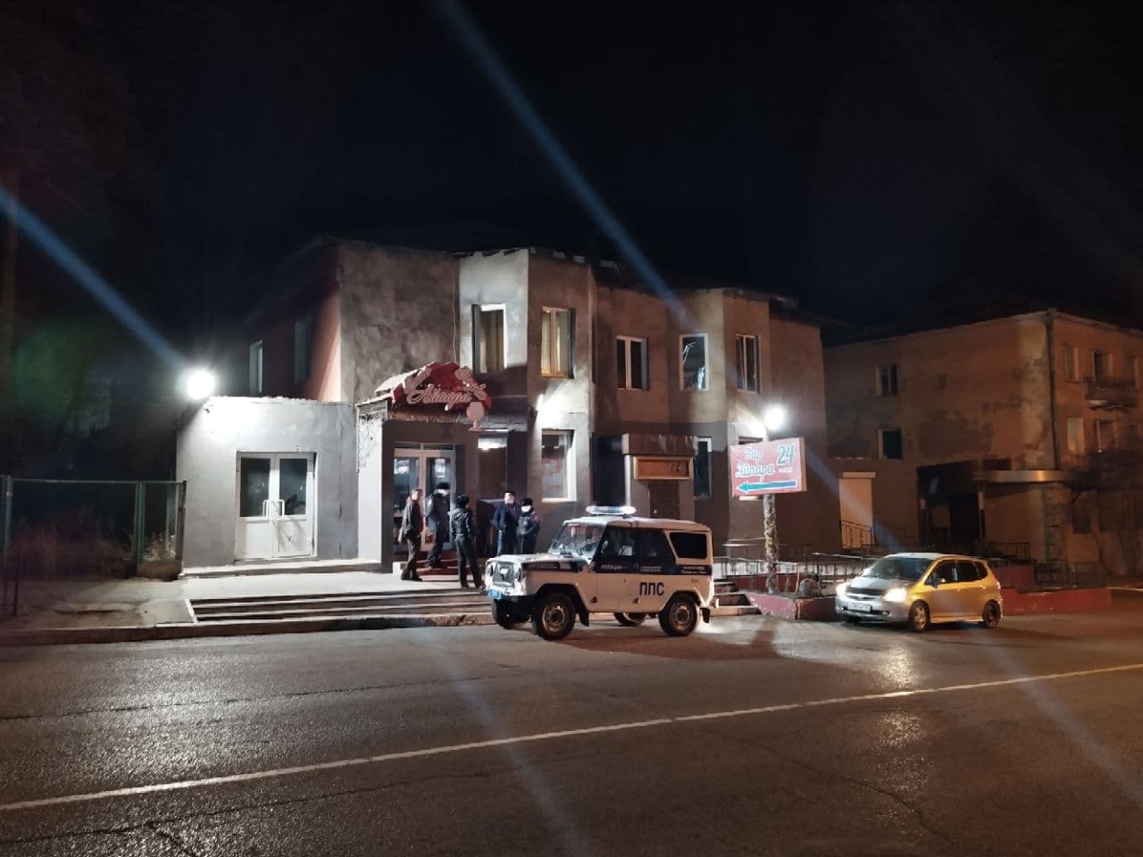 Силовики накрыли несколько читинских баров, работающих по ночам вопреки запрету