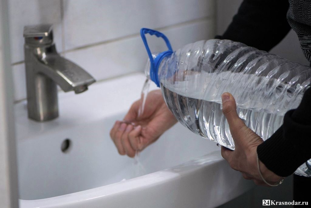 Холодную воду отключат в 40 домах Читы