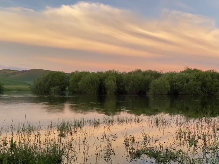 Река Витим в Забайкалье за сутки поднялась почти на 2 метра