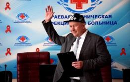​Главврач забайкальской инфекционной больницы зачитал рэп для женщин