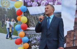 Цинично унижают