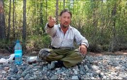 Суд в Якутии арестовал трёх сторонников псевдошамана Габышева. Его самого не смогли задержать - он закрылся в доме