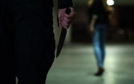 Читинку зарезали у подъезда ее дома