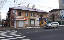 ​Предприниматель спустя два месяца так и не убрал пристройку к дому на Бутина, 91, в Чите