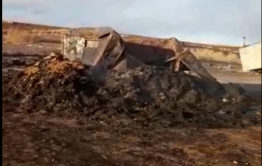 Народный корреспондент «Вечорки» лишился животноводческой стоянки из-за степного пожара — во всем он обвинил местные власти