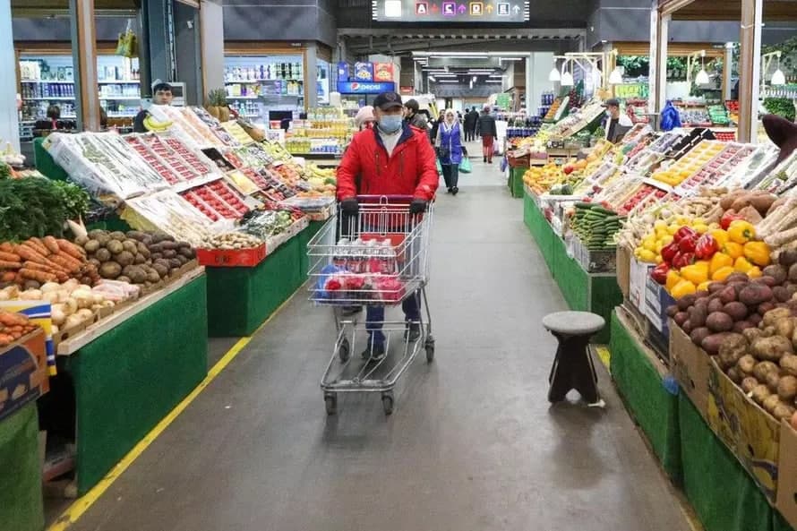 Российский врач назвал продукты, которые не стоит употреблять больным COVID-19