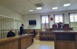 Читинского преподавателя оштрафовали на 150 тыс. руб. — он разместил в «Бессмертном полку» фото пособника фашистов. При обыске у него нашли книгу Гитлера.