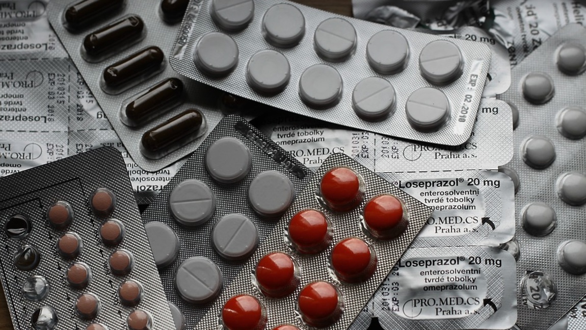 Аспирин и парацетамол опасны при COVID-19 – вирусолог 