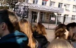 Студентов Горного колледжа в Чите эвакуировали из-за сообщения о взрывном устройстве
