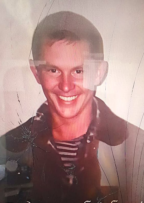 Похоронили с почетом, а после обвинили в суициде