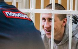 Забайкалец, убивший тещу родного брата, обматерил работников суда (видео)