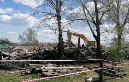 Аварийный дом, где пострадали дети, снесли в Забайкалье