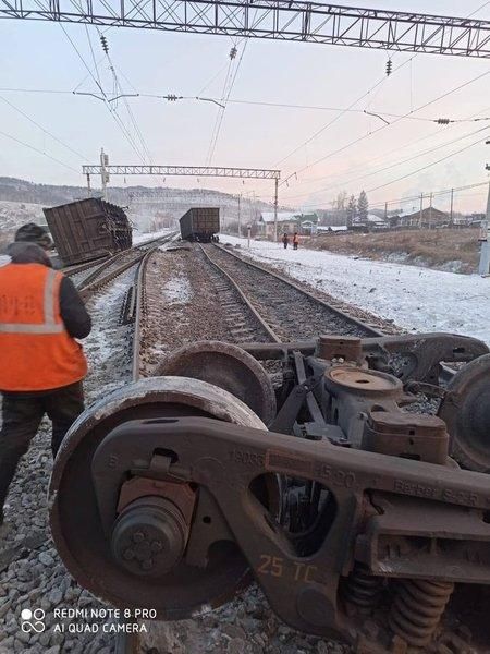 Движение по одному из путей восстановили после схода вагонов в Забайкалье