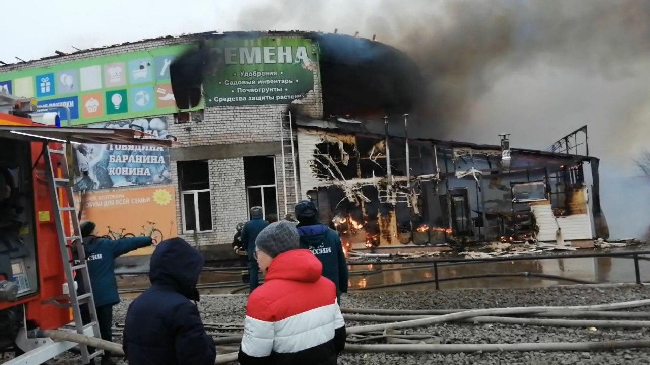 Жителям пострадавшего от пожара в ТЦ дома в Чите возместят ущерб. Но есть нюансы.