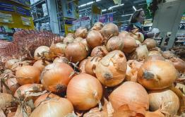 В России подорожал лук