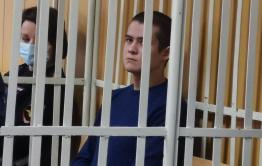 Рамиль Шамсутдинов извинился перед женой убитого офицера и сослуживцем