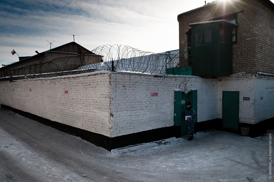 Читинец, пытавшийся перебросить наркотики в ИК-5 через забор, приговорен к 6 годам колонии строго режима