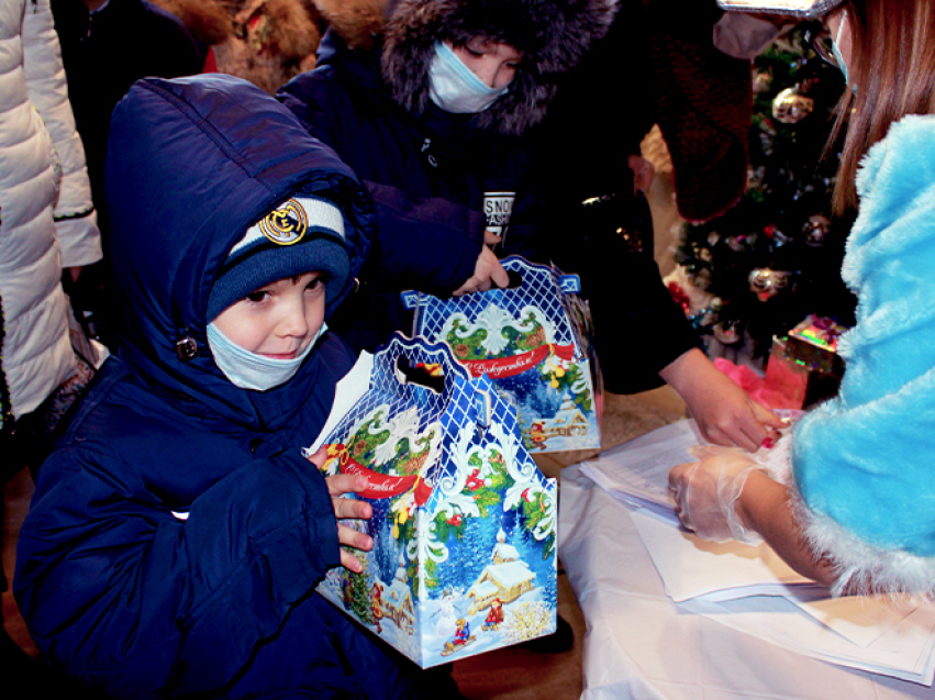Сладкие подарки от губернатора получат 48 тысяч детей в Забайкалье