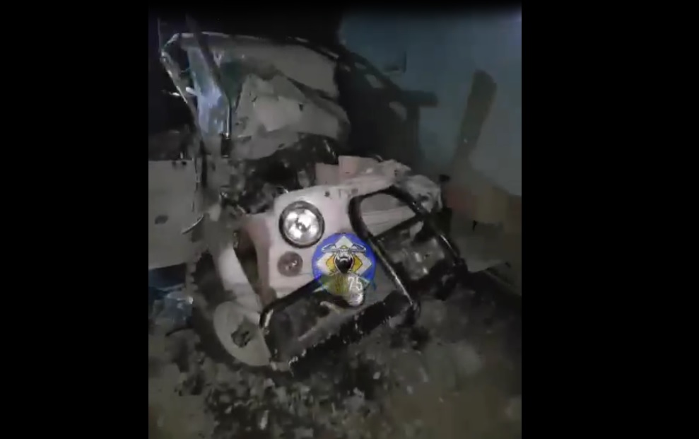 Водитель УАЗа врезался в грузовой поезд в Хилокском районе Забайкалья (видео)