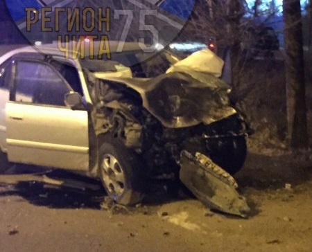 В Чите в результате ДТП один человек погиб, шестеро пострадали (фото)