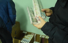 В Чите полицейские изъяли почти две тысячи пачек нелегальных сигарет 