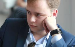 Стол стихотворца — операционный