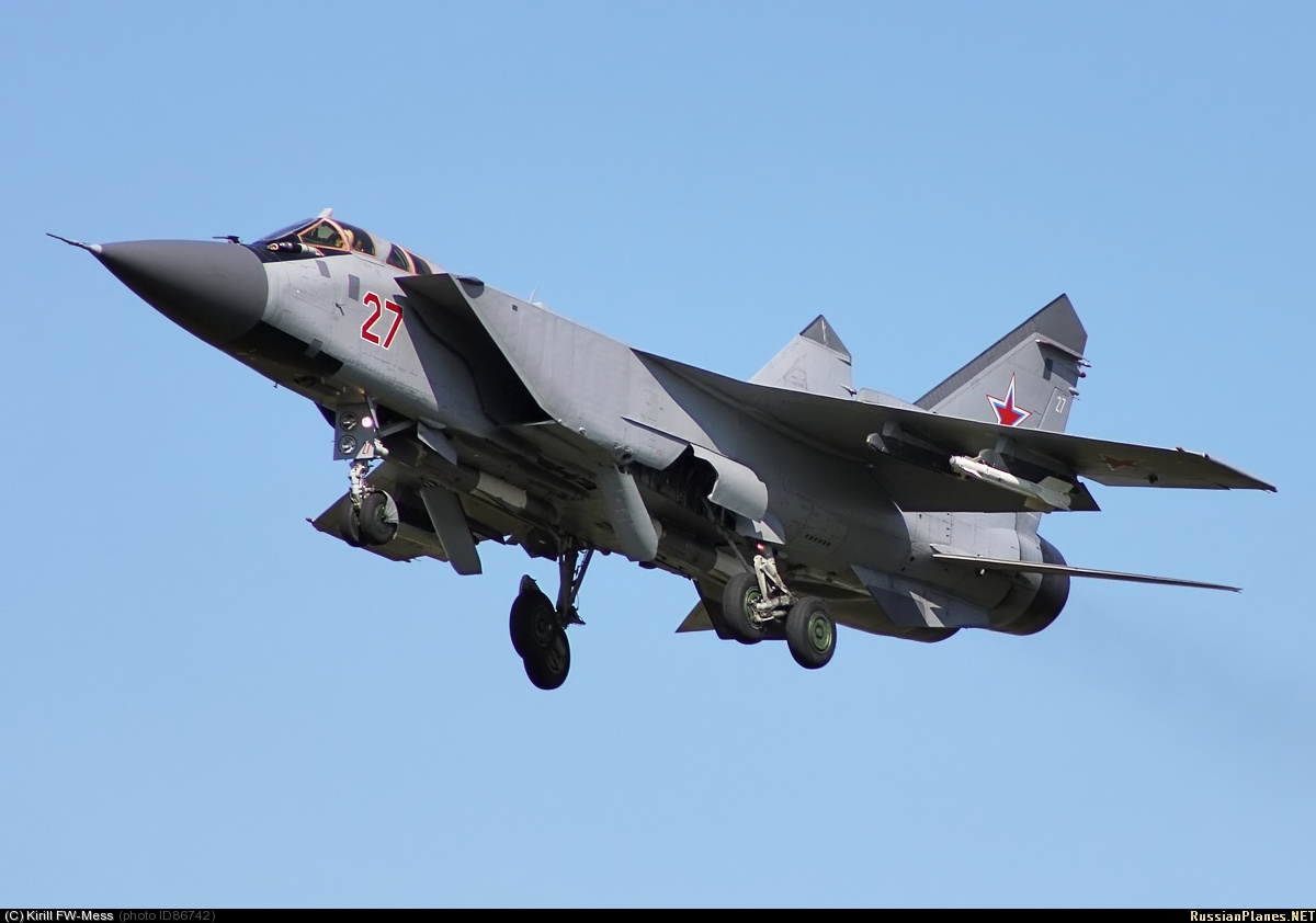 Истребитель МиГ-31 упал на учениях в Бурятии