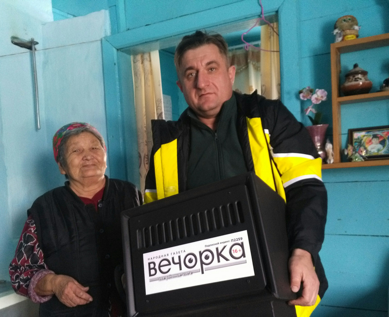 «Вечорка» доставила «буржуйку» 75-летней подписчице в Тунгокочен