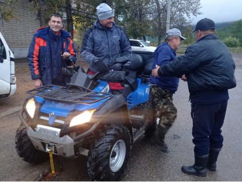Спасатели нашли мужчину, заблудившегося в лесу в районе санатория Молоковка