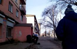 «Вечорка», не дождавшись действия властей и УК, наняла мужиков для уборки территории