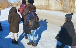​У оказавшегося на улице в Чите многодетного отца несколько тяжелых статей — общественник