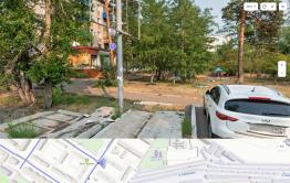 Пивнушку поставили прямо напротив детской площадки в Чите 