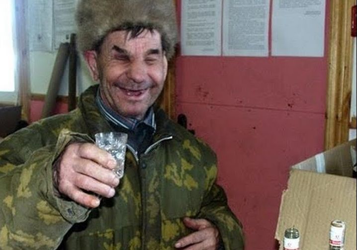 Пьяный сторож в Чите украл запчасти от КамАЗа