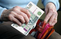 Пенсионер неделю общался с мошенниками и отдал им более трех млн рублей в Забайкалье