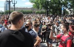 От 5 до 35 тысяч человек вышли на митинг в поддержку арестованного губернатора Хабаровского края