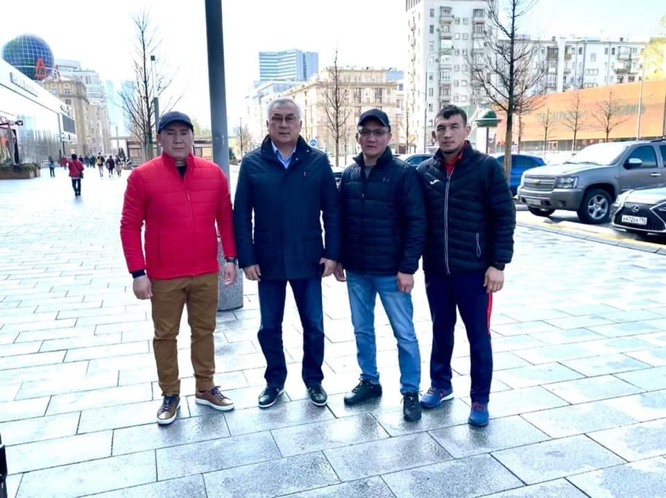 Борцы из Забайкалья встретились с сенатором Жамсуевым