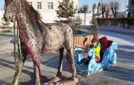 Жительница Агинского поблагодарила односельчан и властей за прекрасный ледовый городок