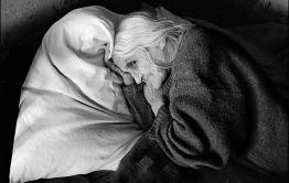 Сиделка случайно убила прикованную к постели 73-летнюю бабушку-инвалида в Чите