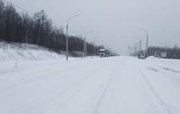 На федеральной трассе «Амур» в Забайкалье из-за снега остановлено движение большегрузов