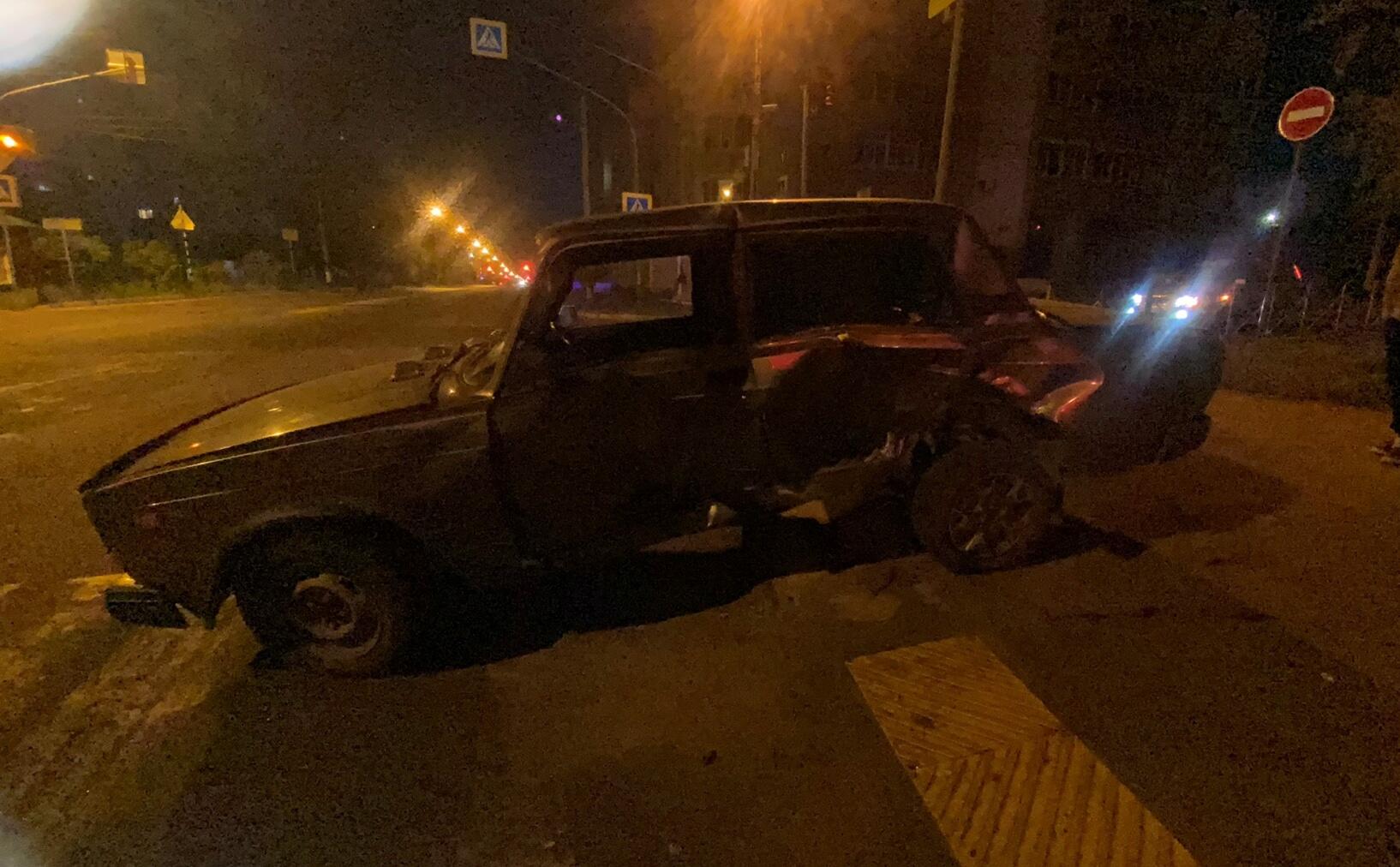 В Чите столкнулись два автомобиля, есть пострадавшие