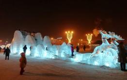 ​Ледовый городок открылся на Центральной площади Читы (видео)