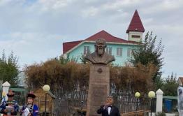 Жамсуев поздравил жителей АБО с днем рождения округа