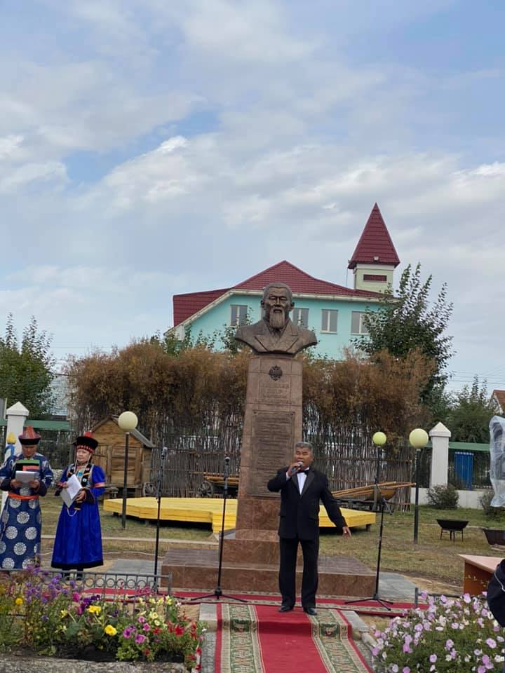Жамсуев поздравил жителей АБО с днем рождения округа