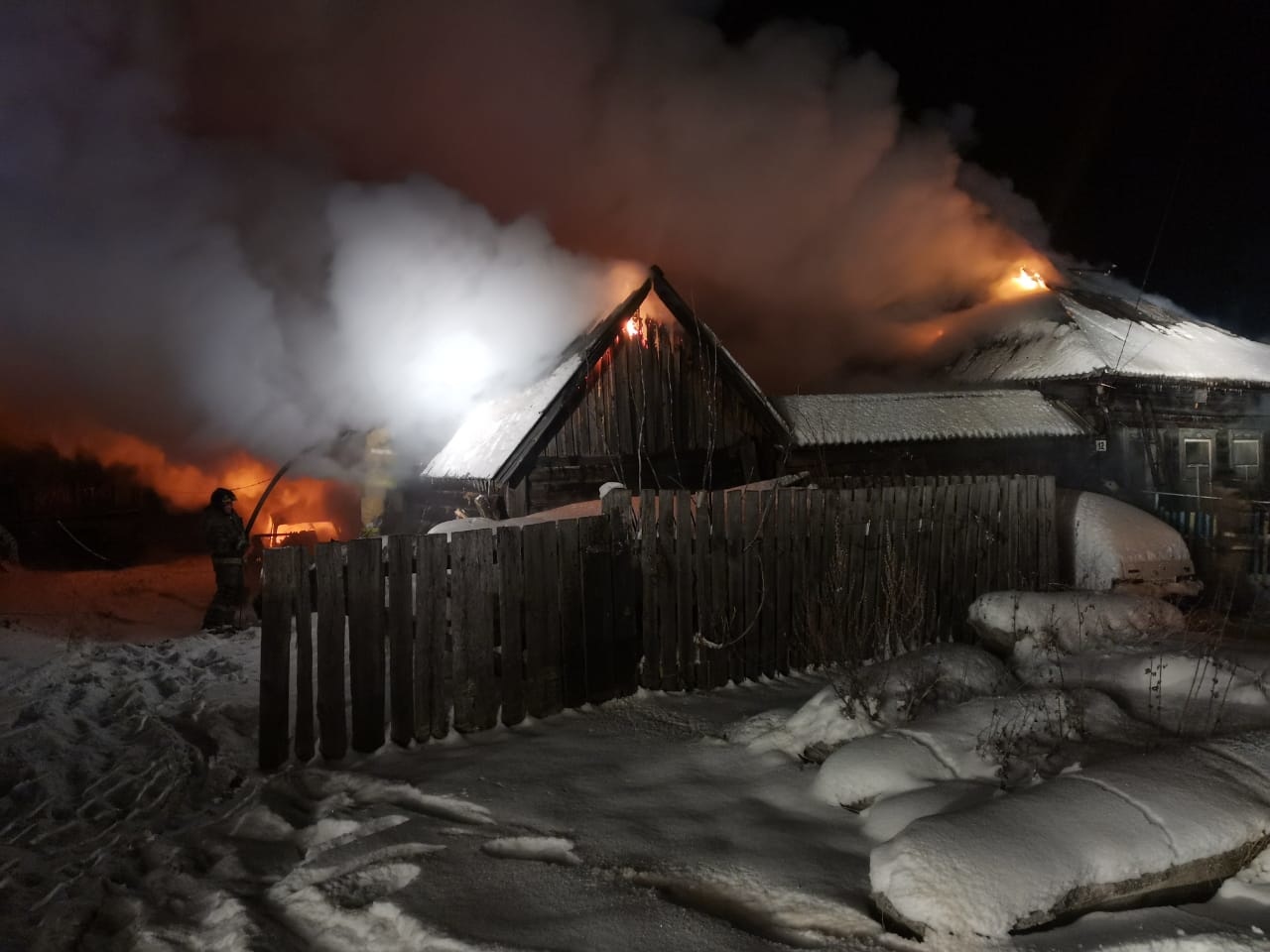 В Забайкалье на пожаре погиб 43-летний мужчина