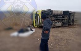 Автомобилисты начали поиск родственников водителя фуры, погибшего в районе Танги