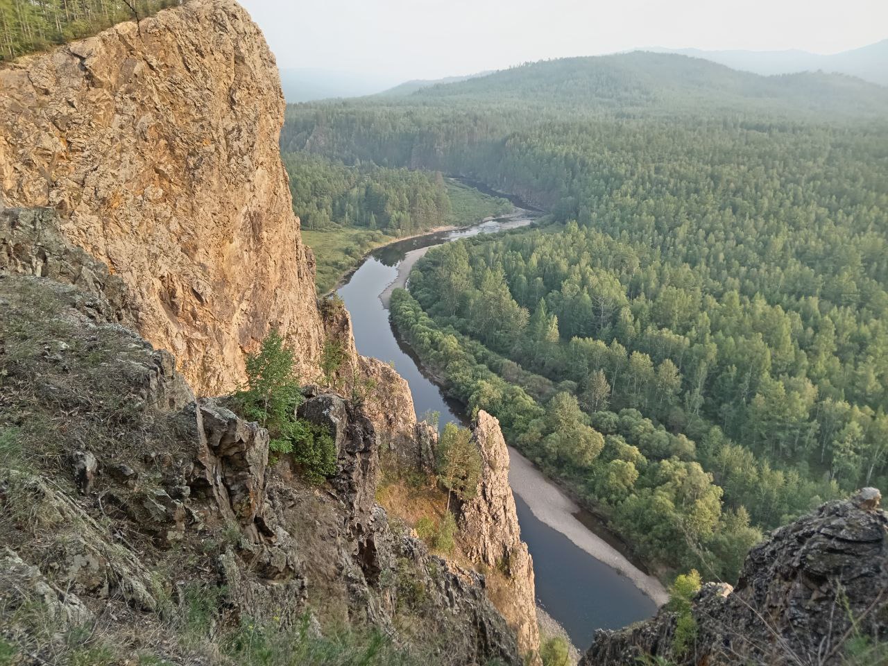 Скала любви в Тунгокоченском районе. Фото Олега Тополева